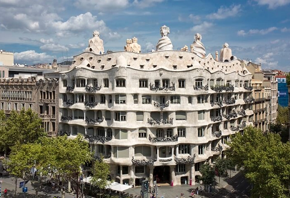 Casa Milà