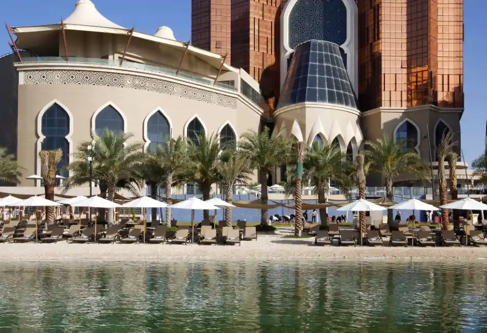 Bab Al Qasr Hotel